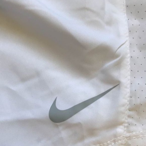 Nike Women's 10K Lined Stars Training Shorts-NEW - Picture 2 of 5